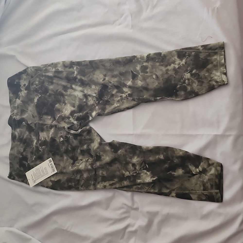 NWT Lululemon Align High Rise Leggings Pockets 25"